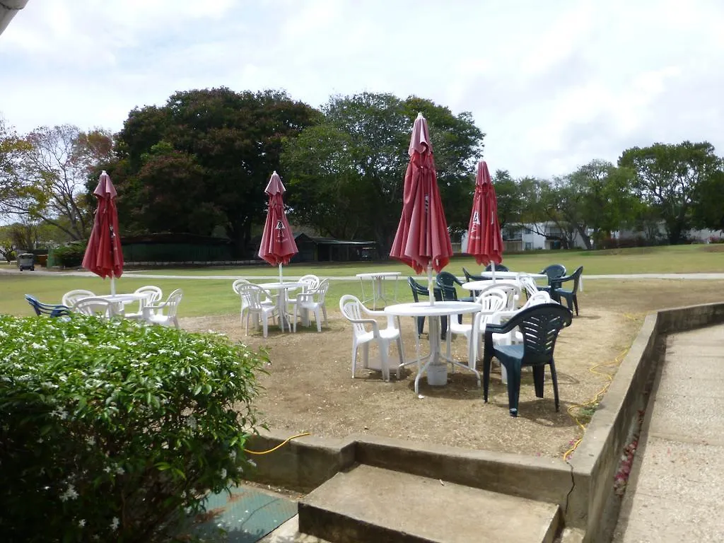 Rockley Golf Club, 2 Bed 2 Bath Pool, Tennis, Golf, Bar & Restaurant! Apartment Bridgetown