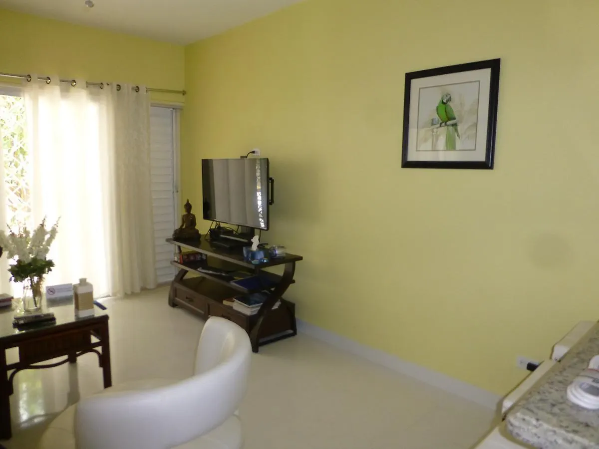Rockley Golf Club, 2 Bed 2 Bath Pool, Tennis, Golf, Bar & Restaurant! Apartment Bridgetown